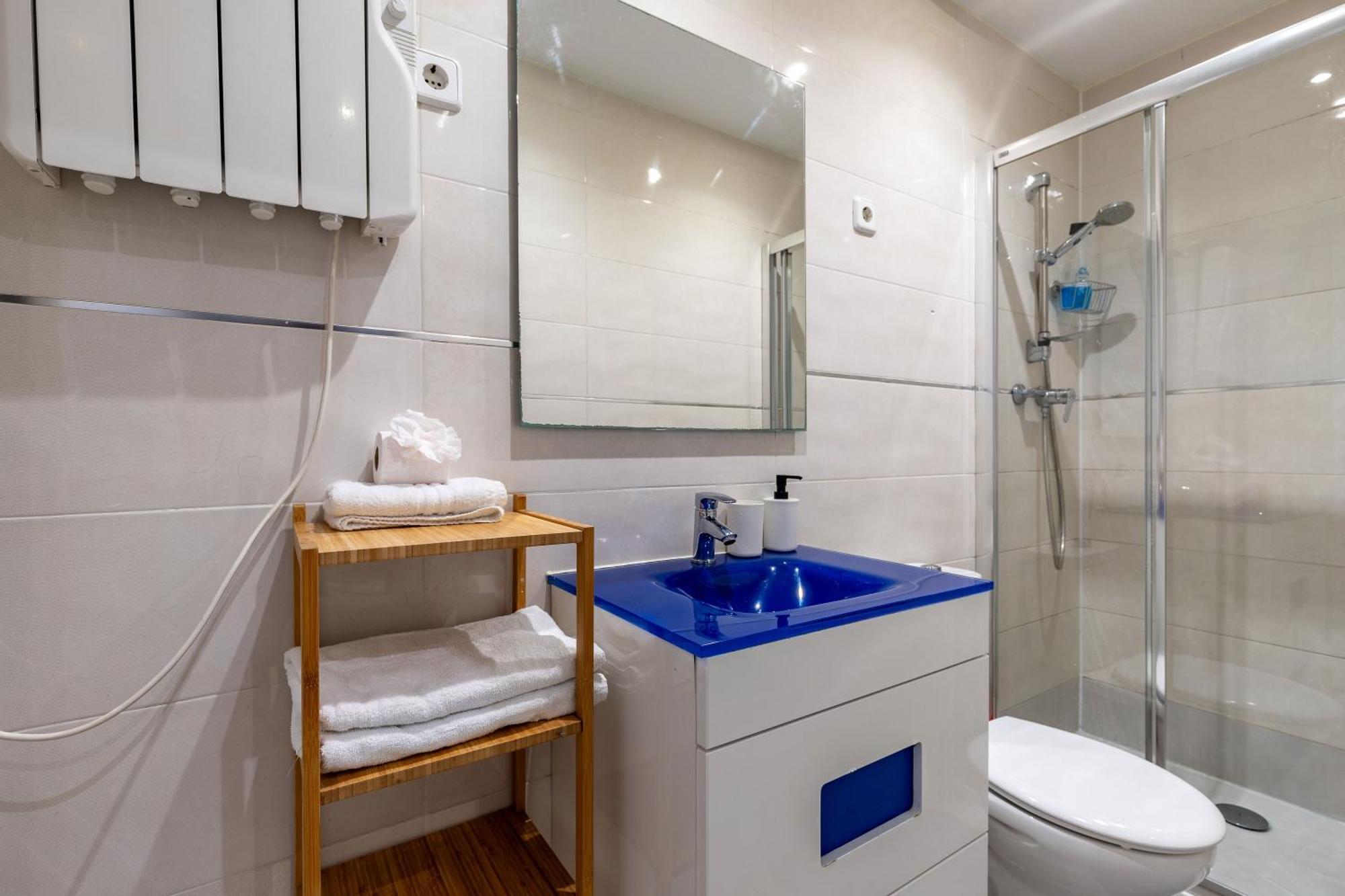 Adosado Cerca Plaza Castilla - Apartamento Cuzco Madrid Exteriör bild